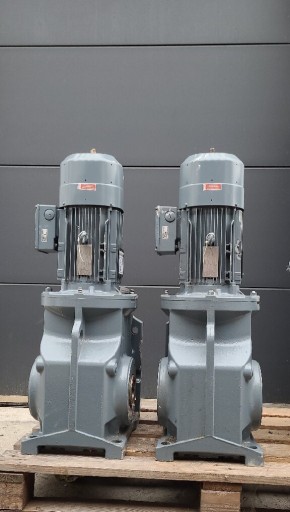 Zdjęcie oferty: Motoreduktor SEW KA97B/R   3kw/8,3 obr/min hamulec 