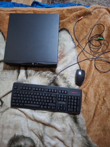 Zdjęcie oferty: Stary retro komputer stacjonarny Compaq Presario