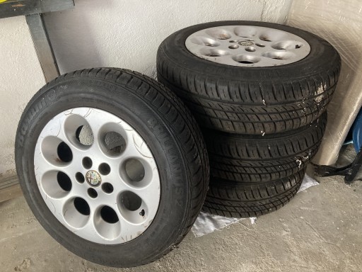 Zdjęcie oferty: Koła alfa romeo R15 z oponami