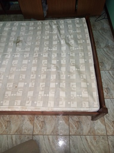 Zdjęcie oferty: Łóżko z materacem 200 na 140cm