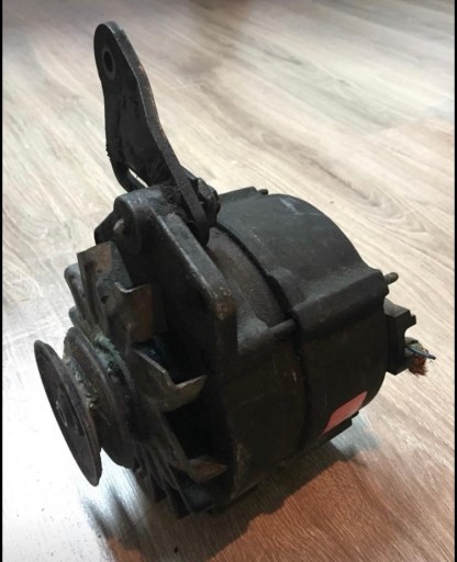 Zdjęcie oferty: Alternator Bosch