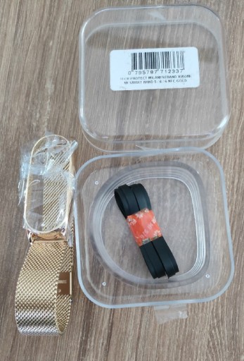 Zdjęcie oferty: Pasek Tech Protect Milanesband Xiaomi MI Smart Band 5 / 6 / 6 NFC GOLD