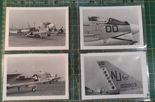 Zdjęcie oferty: F-8E Crusader - 4 oryginalne zdjęcia z lat 60-tych