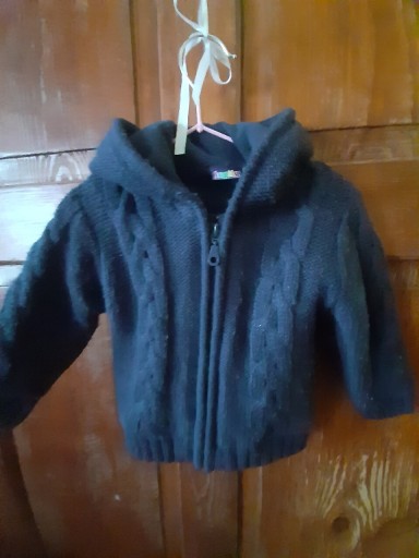 Zdjęcie oferty: Sweter sweterek rozpinany rozmiar 74-80 kaptur