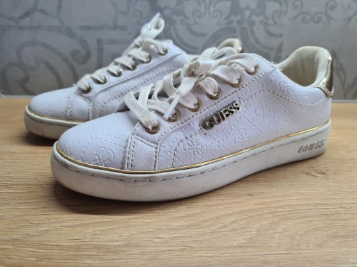 Zdjęcie oferty: Buty Guess rozmiar35