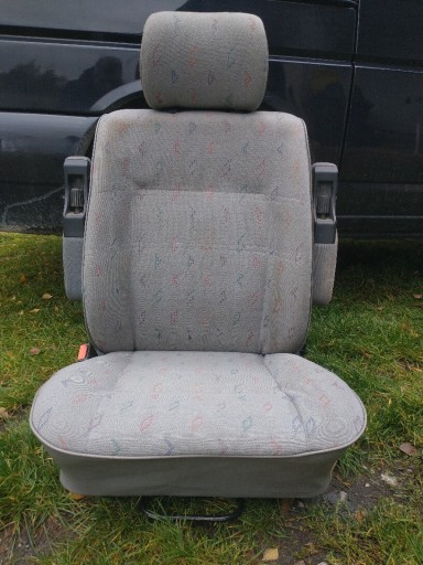 Zdjęcie oferty: vw t4 transporter fotel kierowcy z podłokietnikami wzor inka  