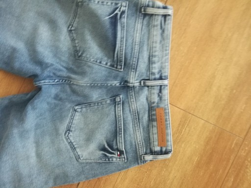 Zdjęcie oferty: Spodnie Tommy Hilfiger