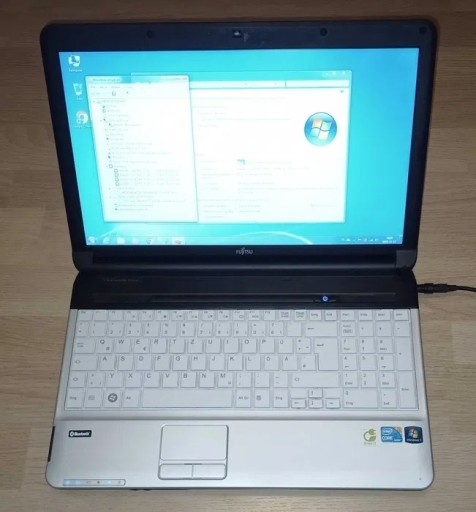 Zdjęcie oferty: Fujitsu Lifebook A530 - i5