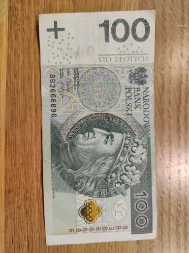 Zdjęcie oferty: Dwa banknoty 100 zł z nr serii AA 666 oraz BB 666