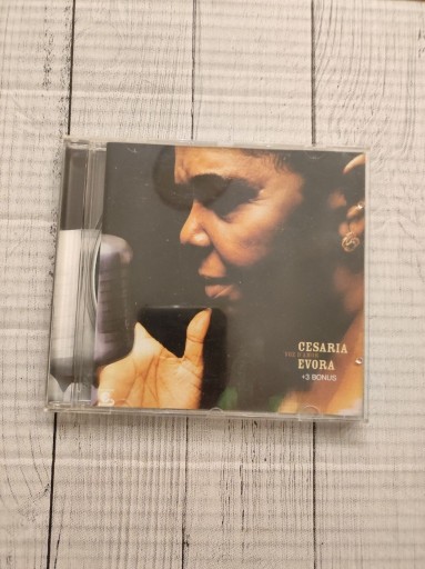 Zdjęcie oferty: płyta CD Voz d'Amor Cesária Évora 2003 rok  plus 3 bonus