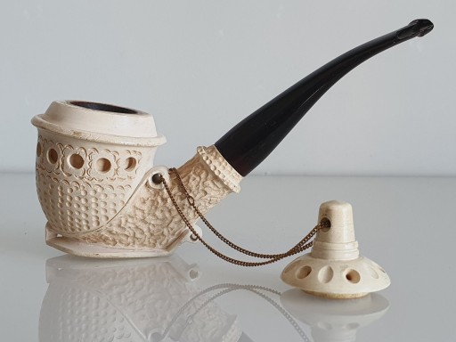 Zdjęcie oferty: Ręcznie rzeźbiona turecka fajka z wieczkiem
