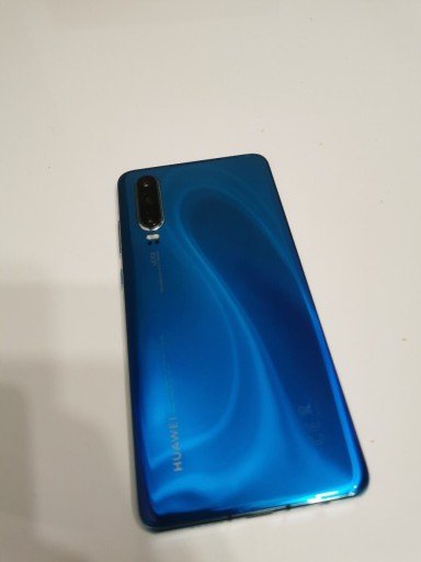 Zdjęcie oferty: Huawei P30 w idealnym stanie + założona folia ochronna