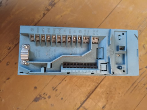 Zdjęcie oferty: Falownik uszkodzony ssd