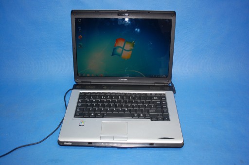 Zdjęcie oferty: Toshiba Satellite L300 - do nauki zdalnej