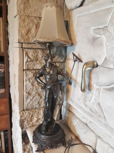 Zdjęcie oferty: Lampa figuralna MOREAU = z lat 1900–1909=wys.55 cm