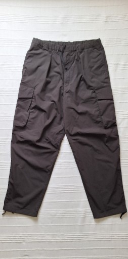 Zdjęcie oferty: L Uniqlo U by Uniqlo NOWE szerokie czarne spodnie bojówki cargo parachute
