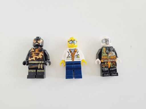 Zdjęcie oferty: Lego minifigurki ZESTAW