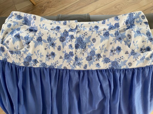 Zdjęcie oferty: Długa spódnica MONNARI niebieska r 42 kwiaty