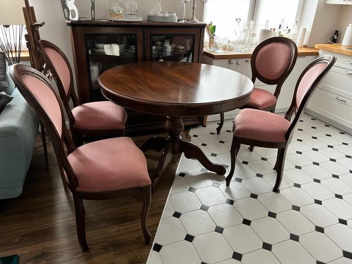 Zdjęcie oferty: Zestaw stół i krzesła, styl ludwikowski, barokowy
