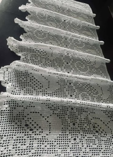 Zdjęcie oferty: BIAŁY LAMBREKIN SZYDEŁKOWY- RĘCZNA ROBÓTKA