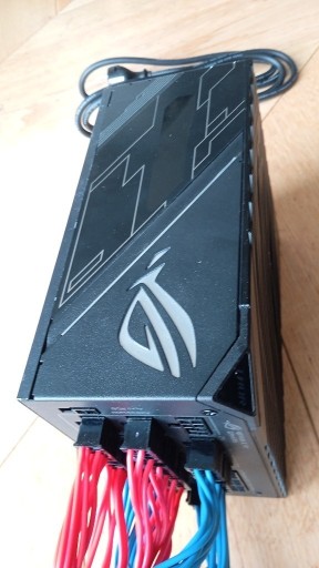 Zdjęcie oferty: Zasilacz ATX ASUS ROG THOR 1200W Platinium