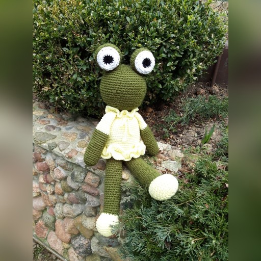 Zdjęcie oferty: Żaba zabawka na szydełku amigurumi 