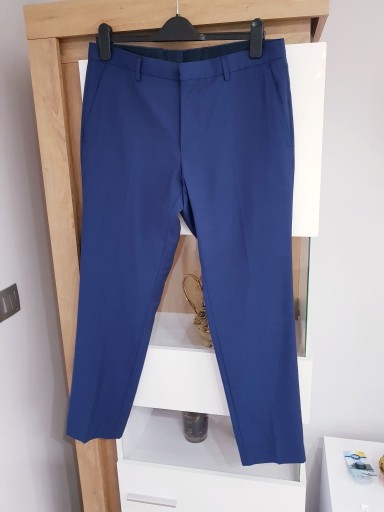 Zdjęcie oferty: Elegancie spodnie Hugo Boss