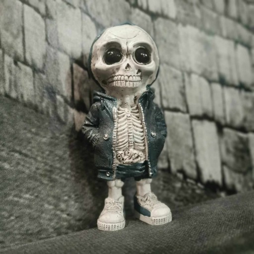 Zdjęcie oferty: Figurka szkielet hip hop rap + zawieszka Halloween