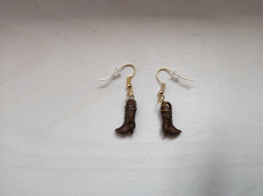 Zdjęcie oferty: Kolczyki z przywieszkami w kształcie butów kozaków