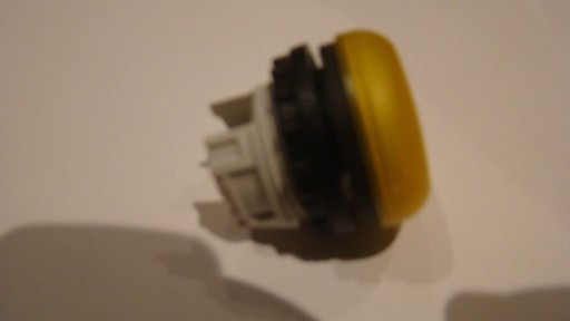 Zdjęcie oferty: Lampka sygnalizacyjna żółta płaska M22 EATON