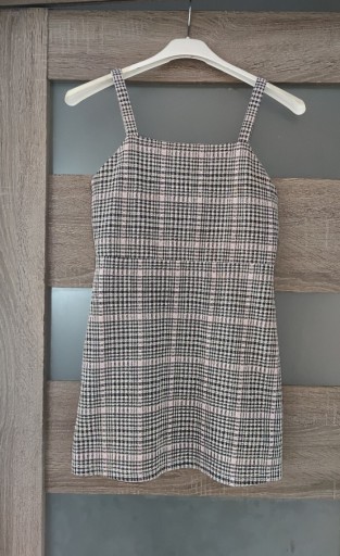 Zdjęcie oferty: Sukienka w kratkę dla dziewczynki F&F r. 140