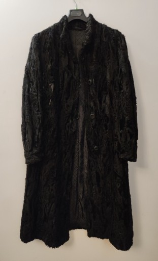 Zdjęcie oferty: Długie, czarne futro z Karakułów