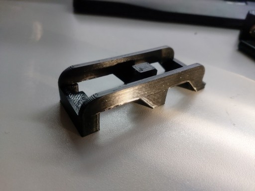 Zdjęcie oferty: Zamiennik Cargo Rejs uchwyt plastikowy, mocowanie kosza, 6 uchwytów