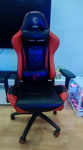 Zdjęcie oferty: Fotel gamingowy MSI czarno-czerwony unikatowy