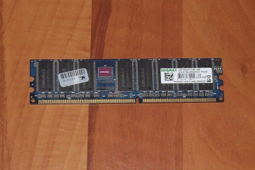 Zdjęcie oferty: Pamięć Kingmax 1GB DDR 400MHz PC-3200 uszkodzona