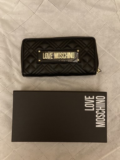 Zdjęcie oferty: Portfel Love Moschino