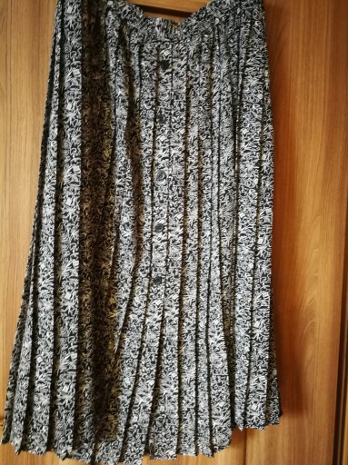Zdjęcie oferty: Plisowana spódniczka letnia roz.46