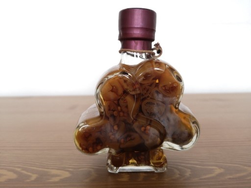 Zdjęcie oferty: butelka dekoracyjna Shonfeld's chili w occie