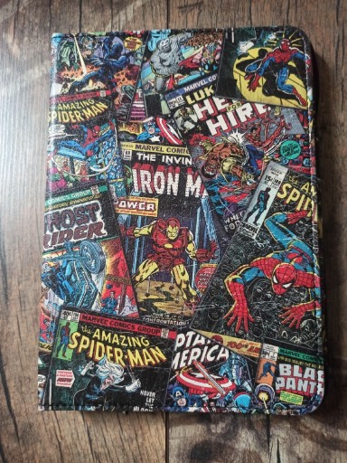 Zdjęcie oferty: Pokrowiec na tablet Komiks Marvel