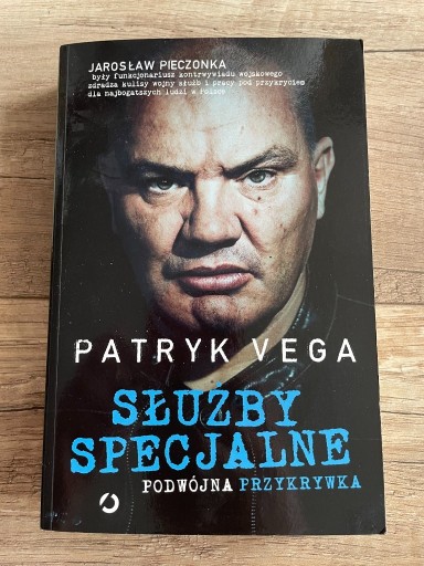 Zdjęcie oferty: Służby specjalne podwójna przykrywka Patryk Vega