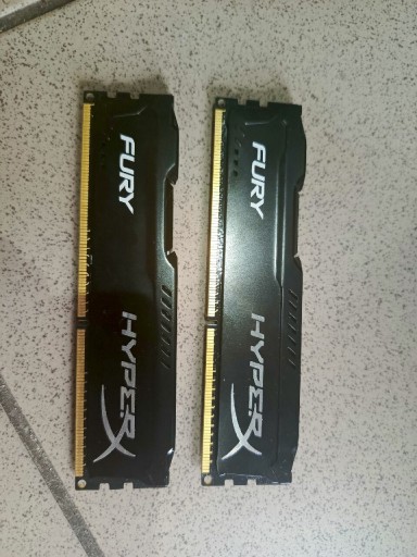 Zdjęcie oferty: Pamięć RAM DDR3 HYPERX 2x4gb -8gb 