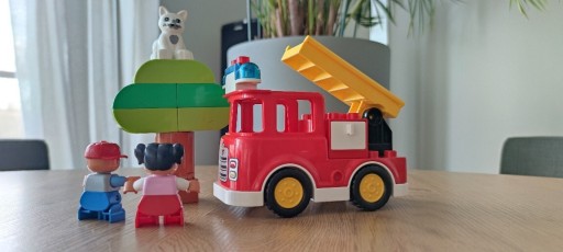 Zdjęcie oferty: LEGO Duplo Wóz strażacki 