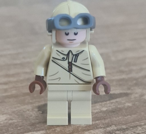 Zdjęcie oferty: Lego Indiana Jones Figurka Pilot Myśliwca iaj048