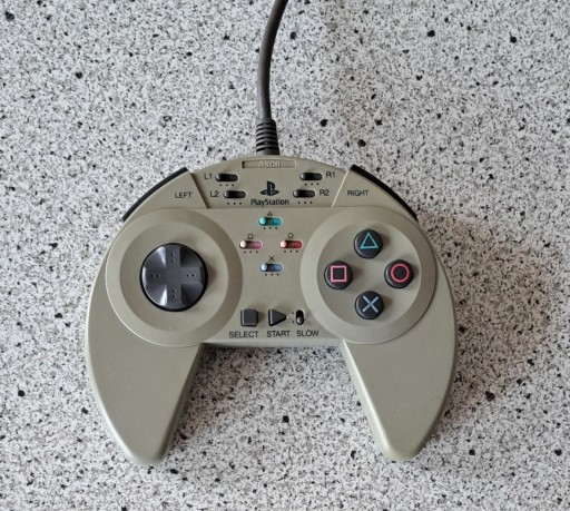 Zdjęcie oferty: ASCII Pad V, SLPH-00005, PS1, licencjonowany