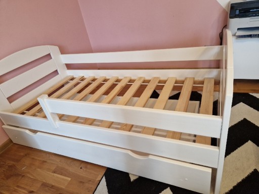 Zdjęcie oferty: Łóżko drewniane 160x80