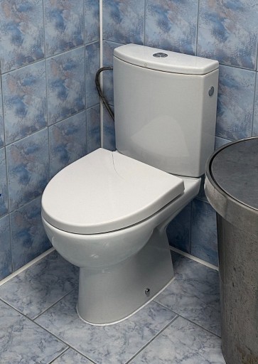 Zdjęcie oferty: Cersanit Kompakt WC z deską biały kibel