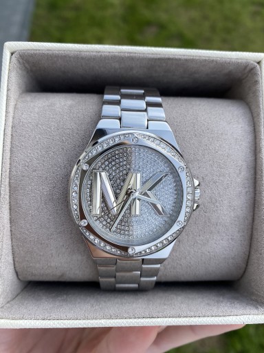 Zdjęcie oferty: Śliczny zegarek Michael Kors