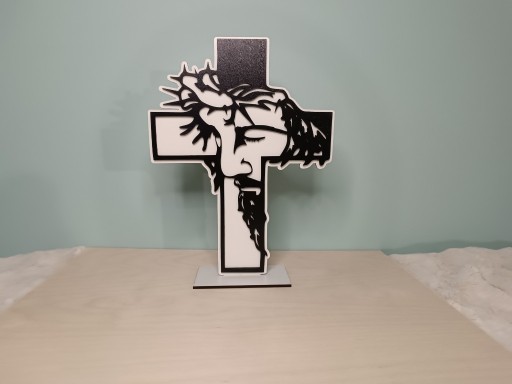Zdjęcie oferty: Krzyż z twarzą Jezusa