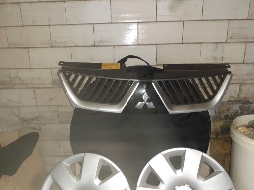 Zdjęcie oferty: Mitsubishi outlander atrapa-grill przod 2008r