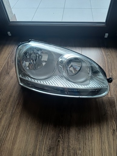 Zdjęcie oferty: Lampa Prawa Golf V 1K6941030Q